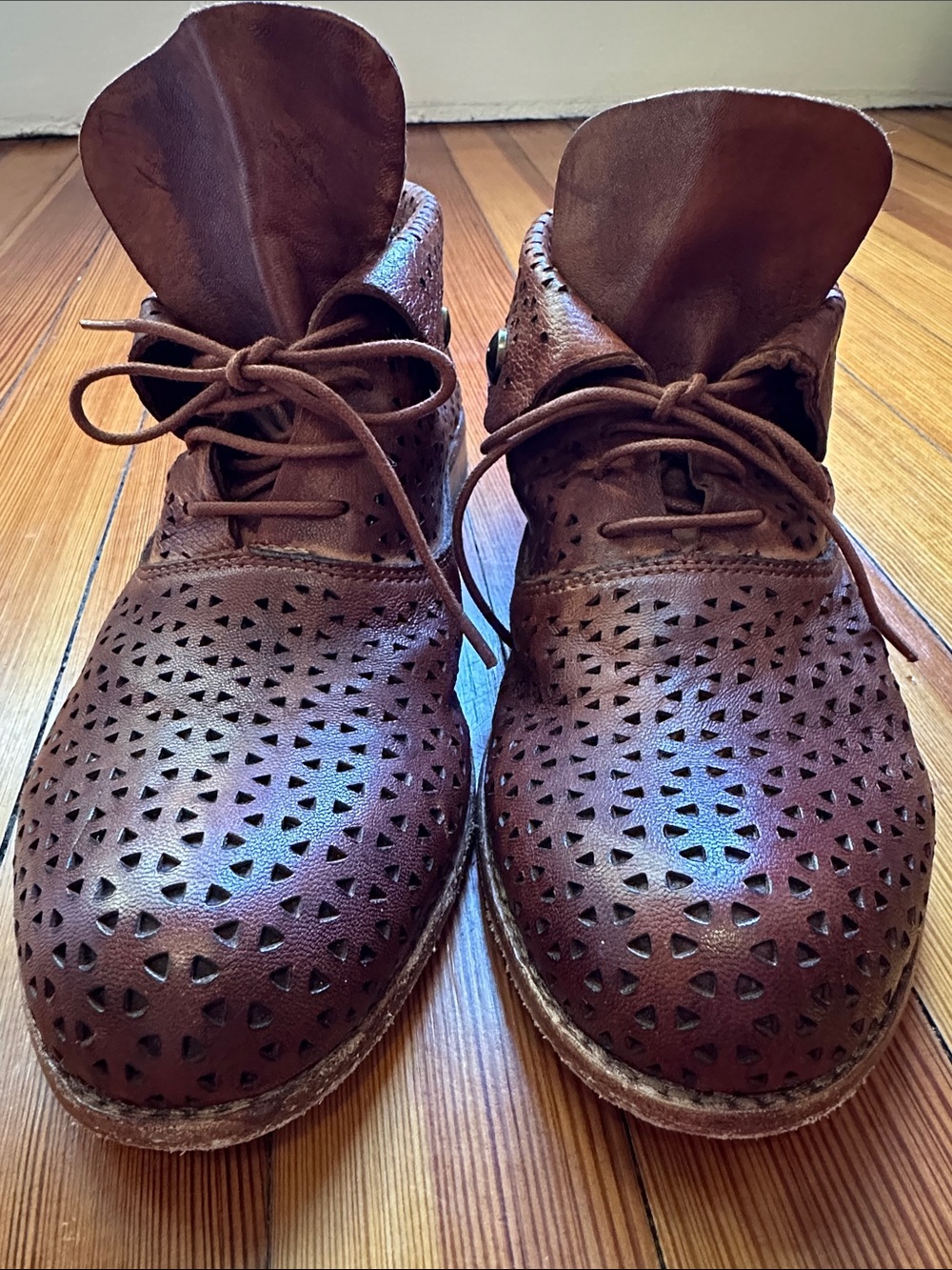 Patricia Nash Vintage Brown Perforated Leather Sabrina Chukka Boots - Size 9